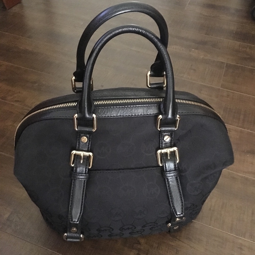 Micheal Kors  handbag